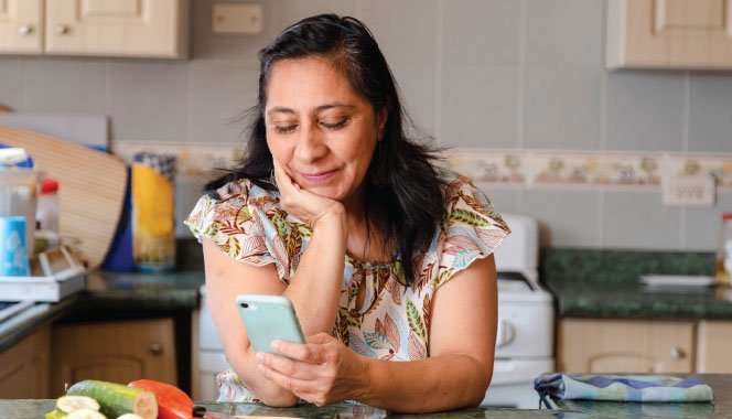 Social Media Etiquette For Parents: How Not To Embarrass Yourself  And Your Teen