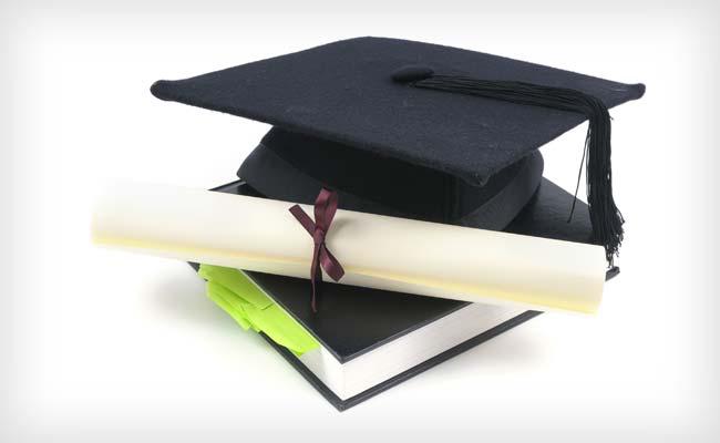 Overambitious Parents Can Harm Child's Academic Performance, Says Research