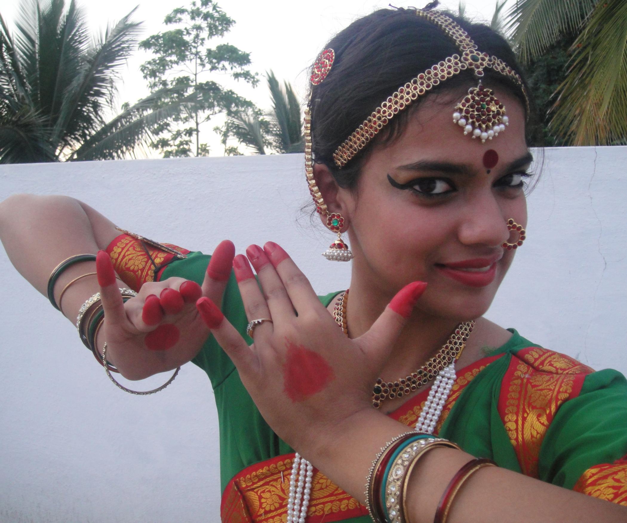 How to wear a Bharatanatyam Dance dress