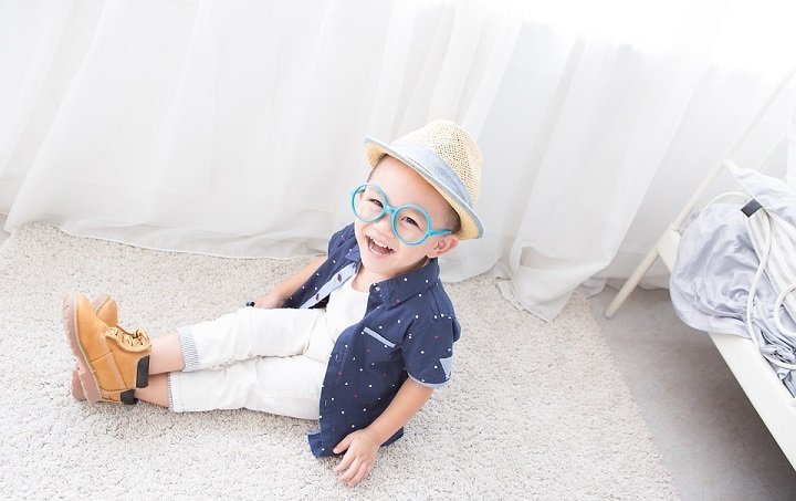 5 Effective Tips to Save Money on Children's Clothing