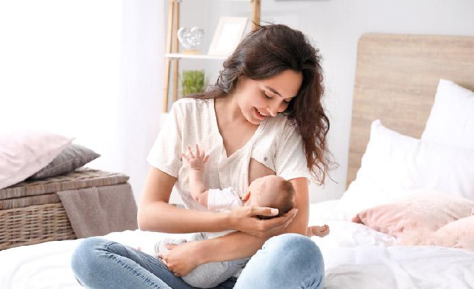 World Breastfeeding Week: 5 Things new mothers must know about breastfeeding
