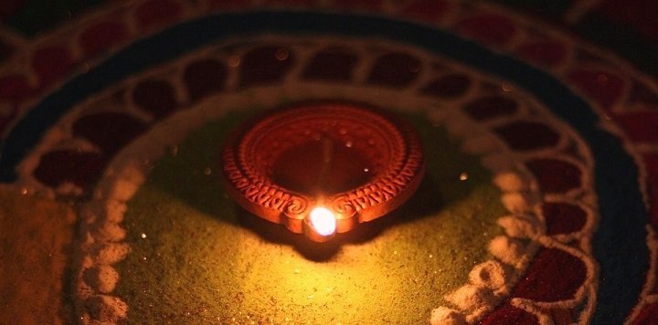 #FamiliDiwali: A ParentCircle Exclusive. Let Us Celebrate The Festival of Lights Together