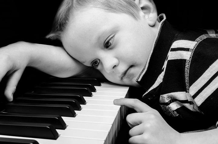 how-to-introduce-music-to-preschoolers-3-5-years-olds-music-therapy