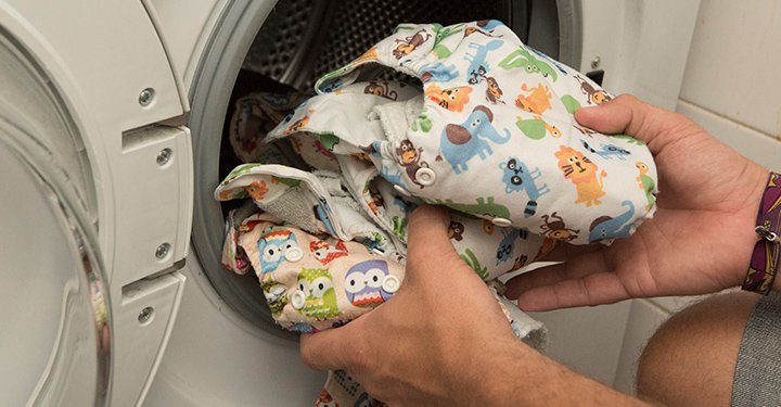 Cloth Diapers Vs Disposable Diapers - Which Is Better For Babies?
