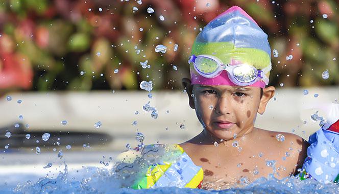7 essential swimming pool rules that all parents must know and teach their child
