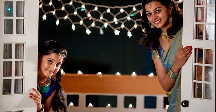 Connect with your family this Diwali by doing a digital detox together