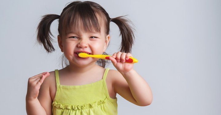 child-s-milk-teeth-teething-facts-parents-should-know-dental-care-tips