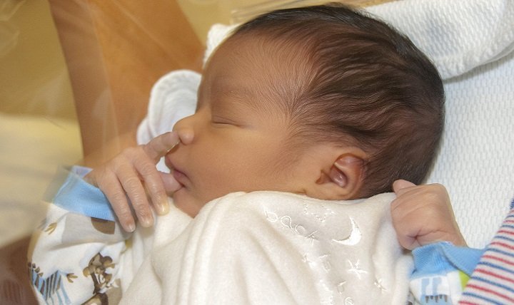 First Thirty Days After Childbirth: What New Parents Need To Know