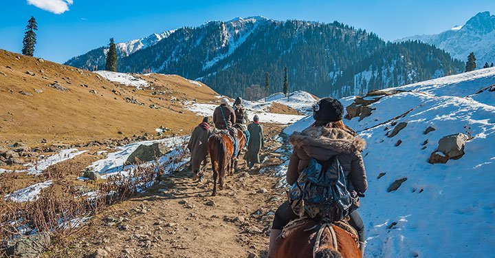 10 Places With Snowfall In India You Can Visit This Winter!