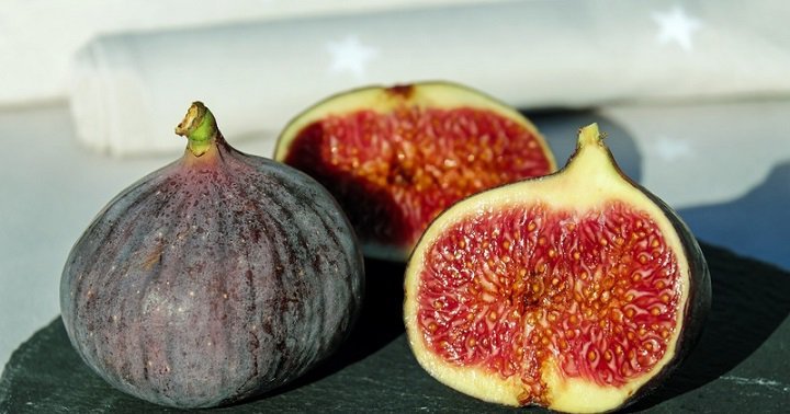 Health benefits of fig and why it is good to give to your baby