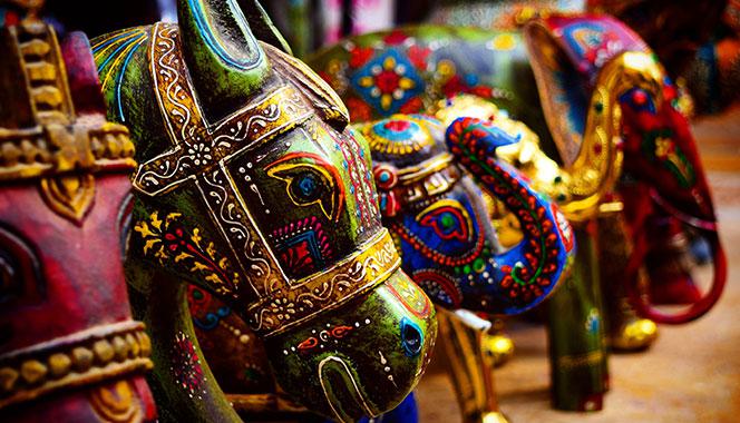 Interesting activities to introduce children to the amazing world of Indian handicrafts