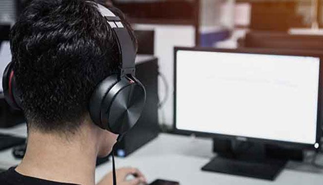 A Parent's Guide To Keeping Children Safe In The World Of Online Games