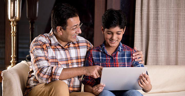  Experts In The Fields of Parenting, Management, And Investment Share Valuable Parenting Tips