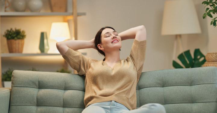 Easy & Affordable Hacks To Make Your House Smell Good All The Time