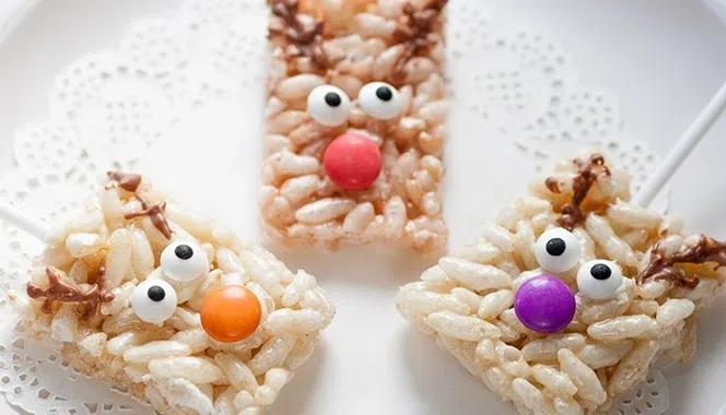 Puffed rice reindeer treats