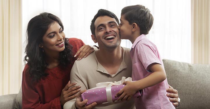 Confused what to get for dear dad? Here are some Father’s Day Gift Ideas To Bring Out A Smile