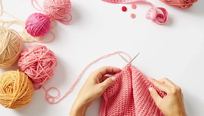 Teach your child to knit on Christmas