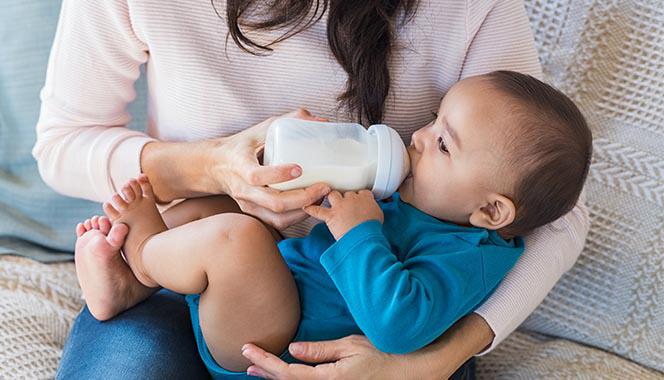 Is bottle feeding a boon or bane? Here's everything you need to know