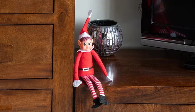 Find Santa's helpers game