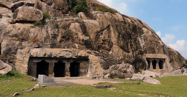 Art historian daddy takes his son on a heritage discovery trip to the caves of Kanchipuram